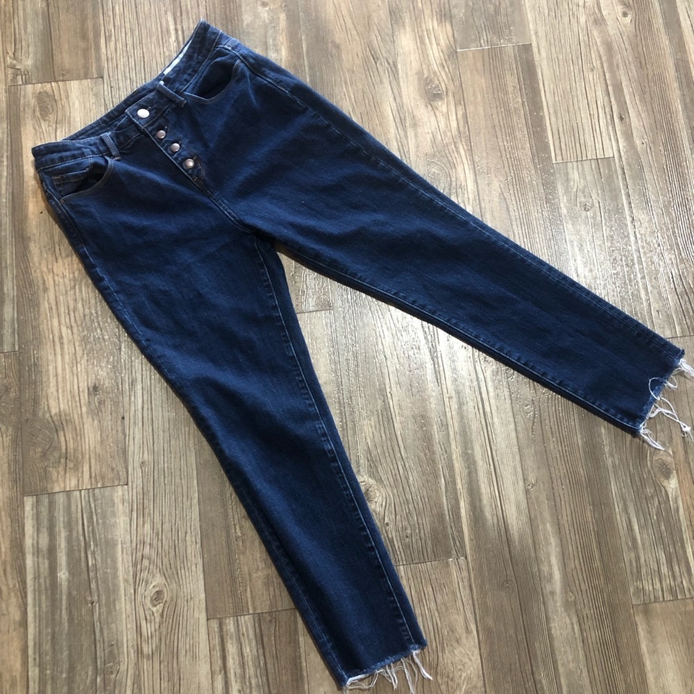 Treasure and Bond Loose Skinny High Rise Ankle - Picture 2 of 6
